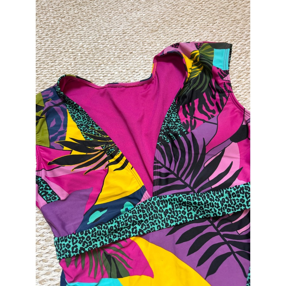Bleu rod beattie animal party Print V-Neck Cap Sleeve One Piece Swimsuit size 10 - Picture 5 of 9